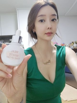 KISSY BAE 키시베이 키시베이 리얼화이트 톤업틴트 — 5점을 준 리뷰어가 2021년 7월 올린 사용 사진