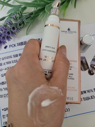 산수시 일루미네이팅 펄 영양 다크서클 스틱 아이 크림 케어 15ml — 5점을 준 리뷰어가 2021년 6월 올린 사용 사진
