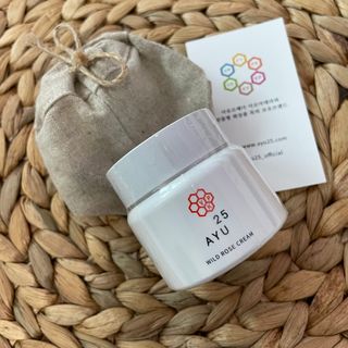 AYU25[아유트웬티파이브]다마스크로즈워터 베이스 천연 수분 촉촉 크림 — 5점을 준 리뷰어가 2021년 4월 올린 사용 사진