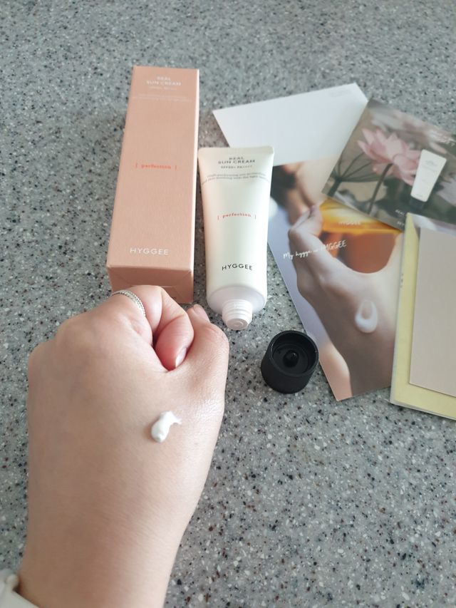 휘게 리얼 선크림 리뷰 사진