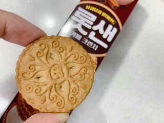 롯데제과 롯샌 카페크런치 — 5점을 준 리뷰어가 2021년 10월 올린 사용 사진