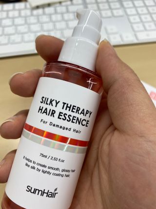 썸헤어 / SUMHAIR 썸헤어 실키 테라피 헤어 에센스 — 5점을 준 리뷰어가 2021년 6월 올린 사용 사진