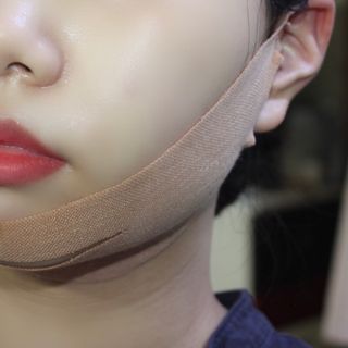 아이디플라코스메틱 아이디 페이스핏 마이너스 밴드 v2 — 4.5점을 준 리뷰어가 2021년 4월 올린 사용 사진