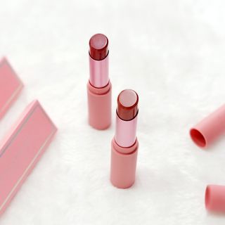 [블랙루즈] 로즈 벨벳 립스틱 택1+랜덤1 — 5점을 준 리뷰어가 2020년 12월 올린 사용 사진
