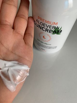 [닥터문] 프리미엄 알로에베라 선크림 500ml — 5점을 준 리뷰어가 2022년 6월 올린 사용 사진