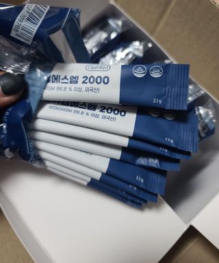 바른비타민 옵티엠에스엠2000 1박스 60포 관절 연골 복합건강기능식품 — 5점을 준 리뷰어가 2021년 6월 올린 사용 사진