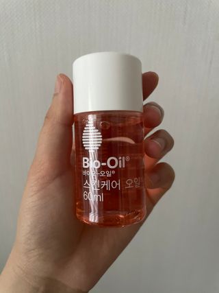 바이오오일 [바이오-오일] 스킨케어 오일 내추럴 60ml — 5점을 준 리뷰어가 2021년 6월 올린 사용 사진