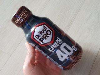 닥터유 프로 단백질 드링크 40g 초코 닥터유 프로 단백질드링크 40g 초코 — 5점을 준 리뷰어가 2024년 8월 올린 사용 사진