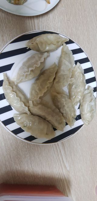 요리반상회 산더미 불고기 왕교자 — 5점을 준 리뷰어가 2021년 2월 올린 사용 사진