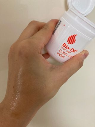 바이오오일 [바이오-오일] 드라이 스킨 젤 100ml — 4.5점을 준 리뷰어가 2021년 7월 올린 사용 사진