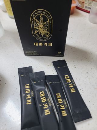 작심연구소 딥슬립커피 /  대마커피  (랜덤 증정) — 5점을 준 리뷰어가 2022년 5월 올린 사용 사진
