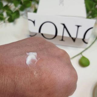 CONC 콩크 미로탐누스 안티링클 화이트닝 크림 — 4점을 준 리뷰어가 2021년 2월 올린 사용 사진