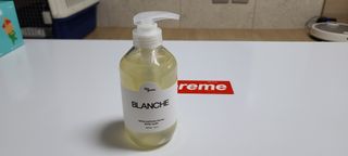 빅그린 니치 퍼퓸 바이옴바디워시 500ml(상탈, 블랙베리&베이, 블랑쉐 3종 중 택1) — 5점을 준 리뷰어가 2022년 7월 올린 사용 사진