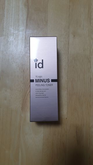 아이디플라코스메틱 아이디 브이로직 마이너스 필링 토너 110ml — 4점을 준 리뷰어가 2022년 1월 올린 사용 사진