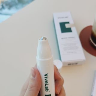 바이브랩 [탈모증상완화] 헤어라인 눈썹 두피앰플 — 5점을 준 리뷰어가 2022년 1월 올린 사용 사진