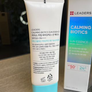 리더스코스메틱 리더스 카밍 바이오틱스 선 에센스 SPF 50+ PA++++ — 5점을 준 리뷰어가 2022년 7월 올린 사용 사진