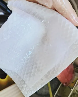 부직포나라 중금속유해물질ZERO 뜯어쓰는 주방 일회용수세미 60매 2매 — 5점을 준 리뷰어가 2022년 9월 올린 사용 사진