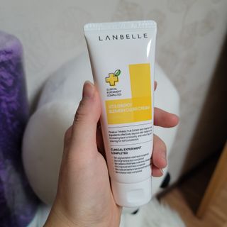 랑벨 비타 에너지 잡티 크림 75ml (피부 속 기미완화크림) — 5점을 준 리뷰어가 2022년 6월 올린 사용 사진