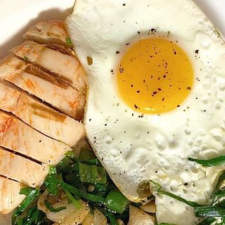 굽네몰 [굽네] 소스가 맛있는 닭가슴살 슬라이스 4종 — 5점을 준 리뷰어가 2021년 4월 올린 사용 사진