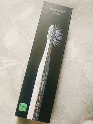 트로마츠 심플 미세전류 칫솔 — 4점을 준 리뷰어가 2022년 5월 올린 사용 사진