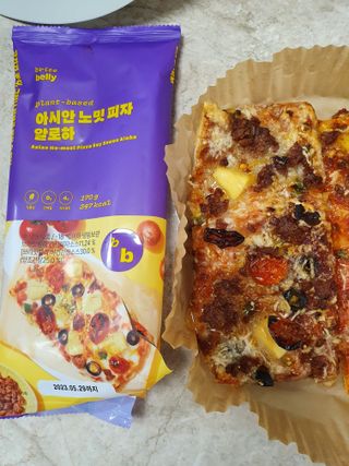 브라잇벨리 비건피자 [노밋피자알로하 & 노밋피자포테이토] 2가지맛 — 5점을 준 리뷰어가 2022년 7월 올린 사용 사진