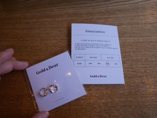 [골드앤디어] 14K 사선 큐빅 원터치 귀걸이_3color — 5점을 준 리뷰어가 2021년 6월 올린 사용 사진