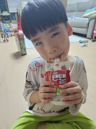 나우캠페인용 [한미사이언스] 우리 아이 튼튼, 엄마 마음 든든! 마시는텐텐 플러스 (100ml*10입) — 5점을 준 리뷰어가 2023년 10월 올린 사용 사진