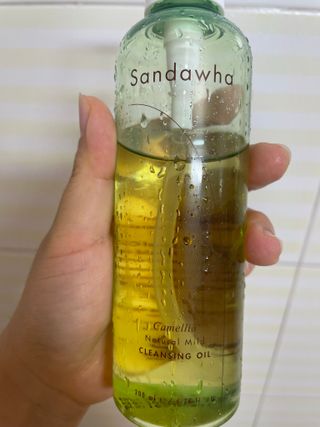 스킨큐어 산다화 순한 클렌징 동백 오일 200ml — 5점을 준 리뷰어가 2022년 8월 올린 사용 사진