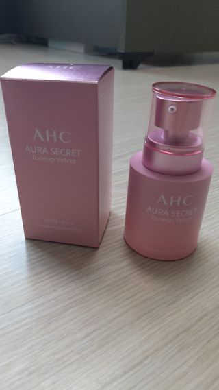 AHC 아우라 시크릿 톤업 벨벳 — 5점을 준 리뷰어가 2021년 4월 올린 사용 사진