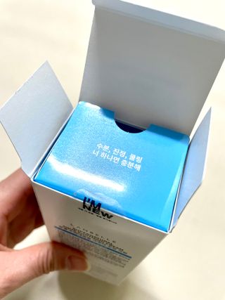 랑벨 수퍼내츄럴 아쿠아 수딩 크림 100ml — 5점을 준 리뷰어가 2022년 4월 올린 사용 사진