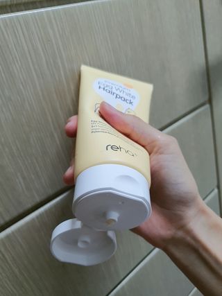 ★N쇼핑 헤어팩 1위★ 리하 에그 화이트 극손상 무실리콘 트리트먼트 헤어팩 — 4점을 준 리뷰어가 2022년 6월 올린 사용 사진