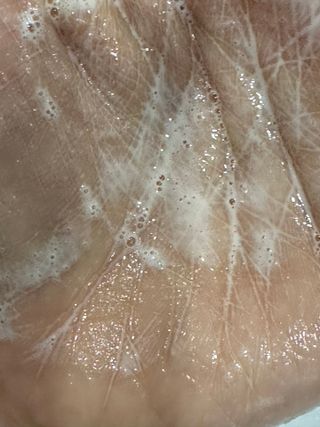 스킨1004 [SKIN1004] 마다가스카르 센텔라 앰플 폼 125ml — 5점을 준 리뷰어가 2024년 8월 올린 사용 사진