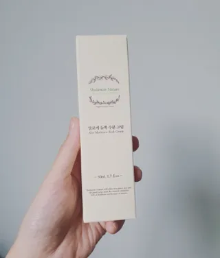 술람미네이처 자연주의 화장품ㅣ속보습 충전 + 민감/트러블 피부 진정 - 알로에 듬뿍 수분 크림 50ml — 5점을 준 리뷰어가 2022년 6월 올린 사용 사진