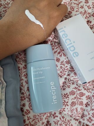 아이레시피 마일드 히알루로닉 모이스트 업 선스크린 SPF50+ PA++++ — 5점을 준 리뷰어가 2023년 6월 올린 사용 사진