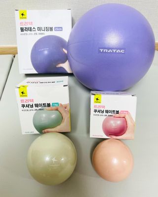 트라택 쿠셔닝 웨이트볼 0.5kg + 1kg SET — 4.5점을 준 리뷰어가 2022년 6월 올린 사용 사진