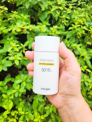 아이레시피 모이스트터치 스포츠 선밀크 50ml (SPF50+ PA+++) — 5점을 준 리뷰어가 2023년 7월 올린 사용 사진