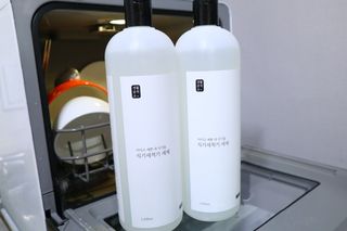 [생활공작소] 식기세척기용 액체세제  X 2개입 — 5점을 준 리뷰어가 2021년 2월 올린 사용 사진