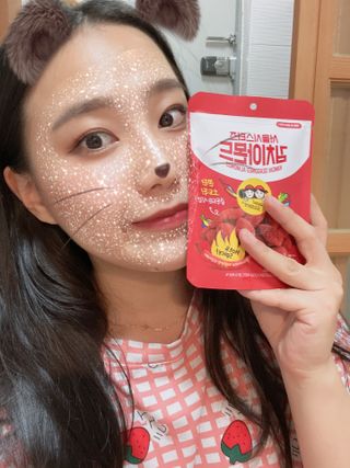 [서울시스터즈] CU 김치 4총사 세트-김치볶음밥, 김치큐브닭, 김치바삭김, 김치아몬드 — 5점을 준 리뷰어가 2021년 10월 올린 사용 사진