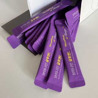 브이나인 글루타치온 비타민C 콜라겐 세라마이드 14포 1BOX — 5점을 준 리뷰어가 2022년 8월 올린 사용 사진