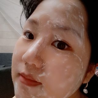 리더스코스메틱 리더스 밀크 스폰지 마스크 — 5점을 준 리뷰어가 2021년 10월 올린 사용 사진