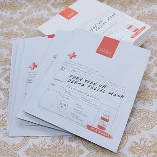 쿠피 피디알엔 연어 더마 페이셜 마스크 — 5점을 준 리뷰어가 2021년 11월 올린 사용 사진