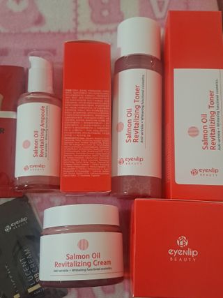 아이앤립 / EYENLIP 아이앤립 연어오일 리바이탈라이징 토너+앰플+크림 3종 세트 — 5점을 준 리뷰어가 2021년 7월 올린 사용 사진