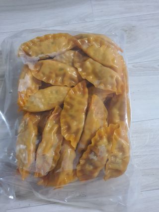 한만두 진한 해물맛 짬뽕만두 1kg — 3점을 준 리뷰어가 2021년 4월 올린 사용 사진