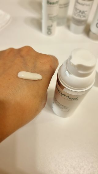 뷰티메드 OFL 리밸런싱 케어 크림 50ml — 5점을 준 리뷰어가 2022년 8월 올린 사용 사진
