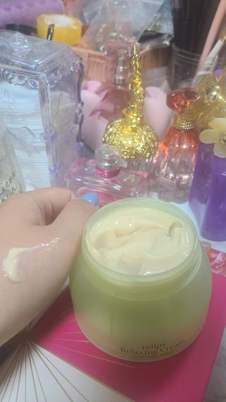 카오리온코스메틱스 사카로미세스와 시카의 만남        릴리피 릴렉싱 크림 진정한 탄력을 경험해보세요 — 5점을 준 리뷰어가 2021년 5월 올린 사용 사진