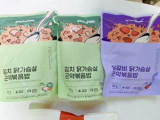 [푸딩팩토리] 요잇조잇 닭갈비 닭가슴살/김치 닭가슴살 곤약볶음밥 2종 (김치볶음밥 2개 닭갈비 볶음밥 1개) — 5점을 준 리뷰어가 2022년 8월 올린 사용 사진