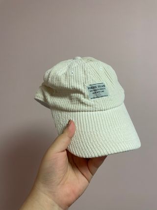 노르딕아일랜드 DW CORDUROY 볼캡 — 5점을 준 리뷰어가 2021년 11월 올린 사용 사진