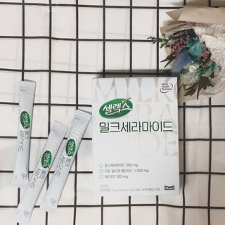 셀렉스스포츠 셀렉스 밀크세라마이드 저분자피쉬콜라겐 28포 X 1박스 — 4.5점을 준 리뷰어가 2021년 6월 올린 사용 사진