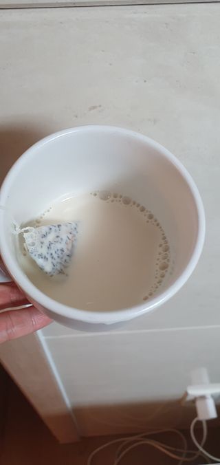[오프블랙] 아침을 상큼하게 시작하는 에너지티! 유아골든 블렌딩홍차 12T — 5점을 준 리뷰어가 2022년 2월 올린 사용 사진