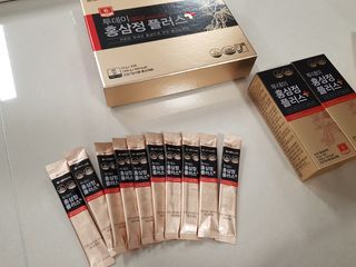 서울약사신협_투데이홍삼정플러스스틱_10g x 30포 — 5점을 준 리뷰어가 2021년 3월 올린 사용 사진